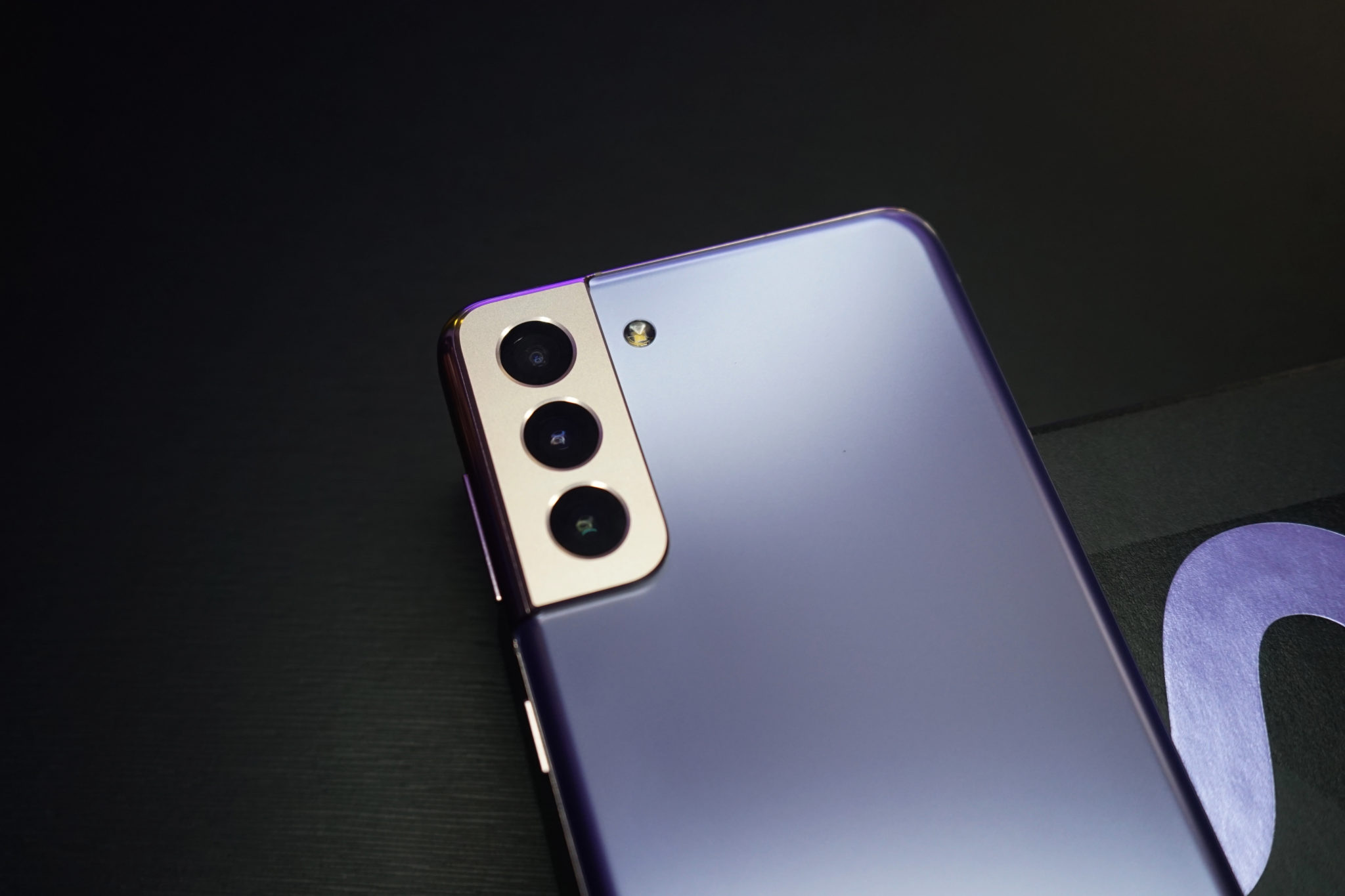 Samsung Galaxy S21 Just Came Out Is it Worth It? Droidhere